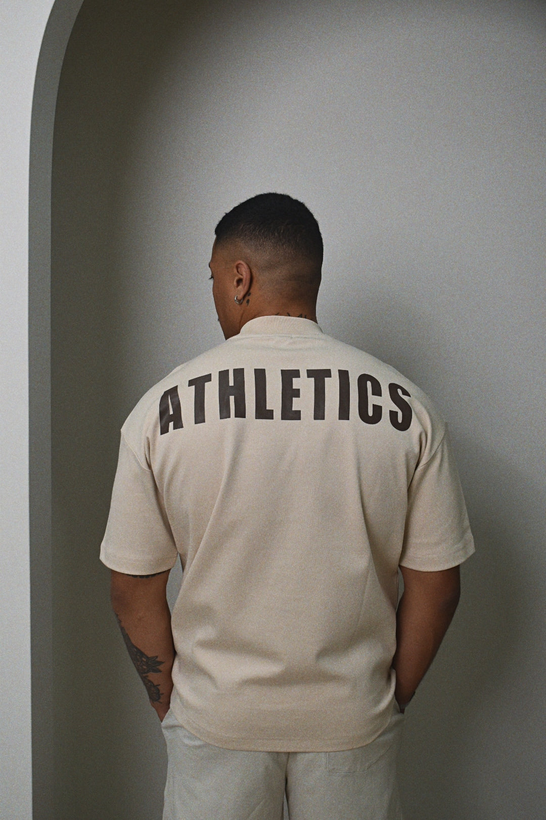 Squad T-Shirt - Sand.