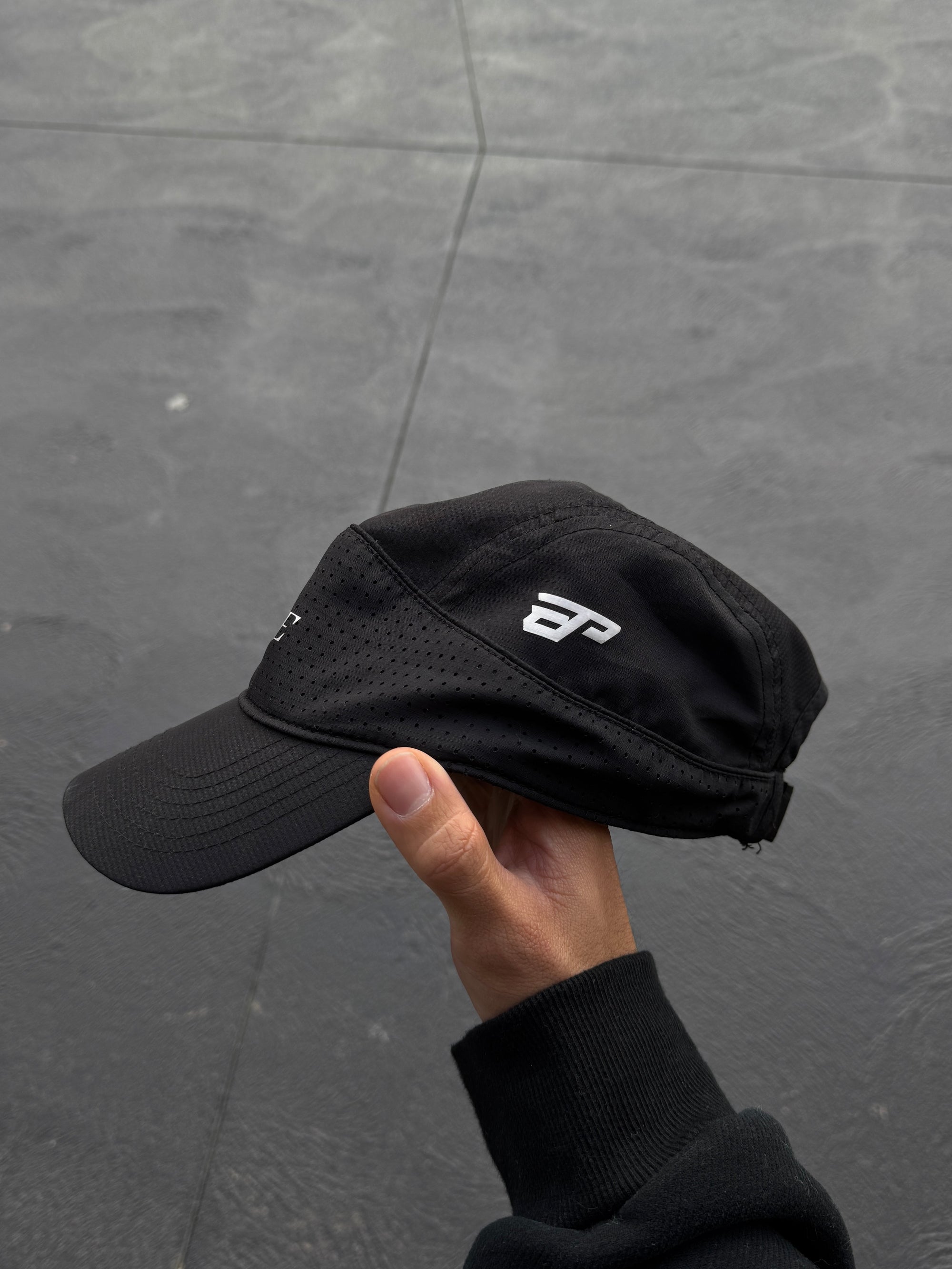 Performance Cap - Black.