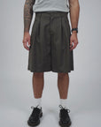 Pleated Short - Charcoal.