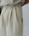 Pleated Short - Cream.